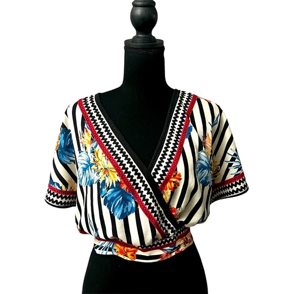 Anthropologie Flying Tomato M Floral Wrap Maximalist Festival 70s Boho Crop Top - Picture 2 of 7